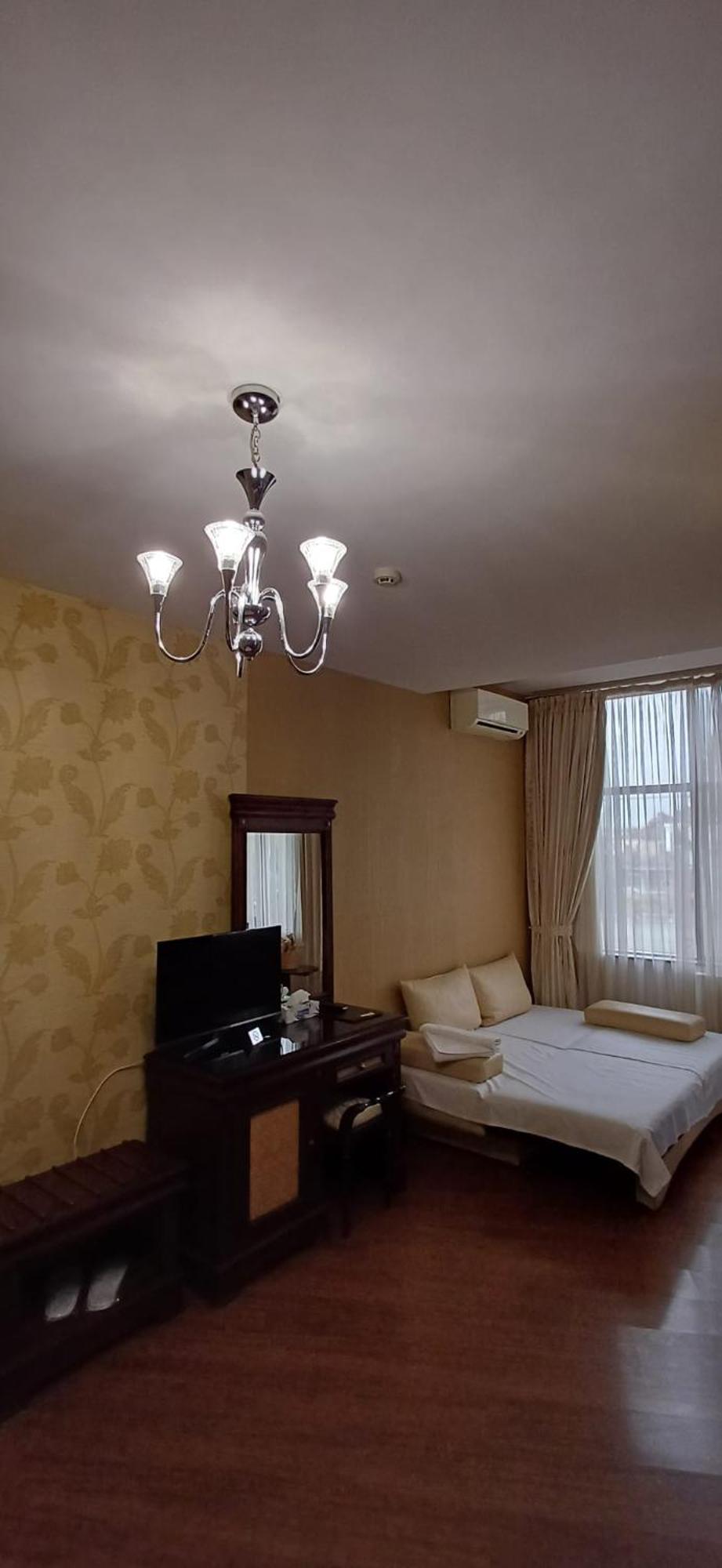 Acapulco Hotel Ploiesti Exterior photo
